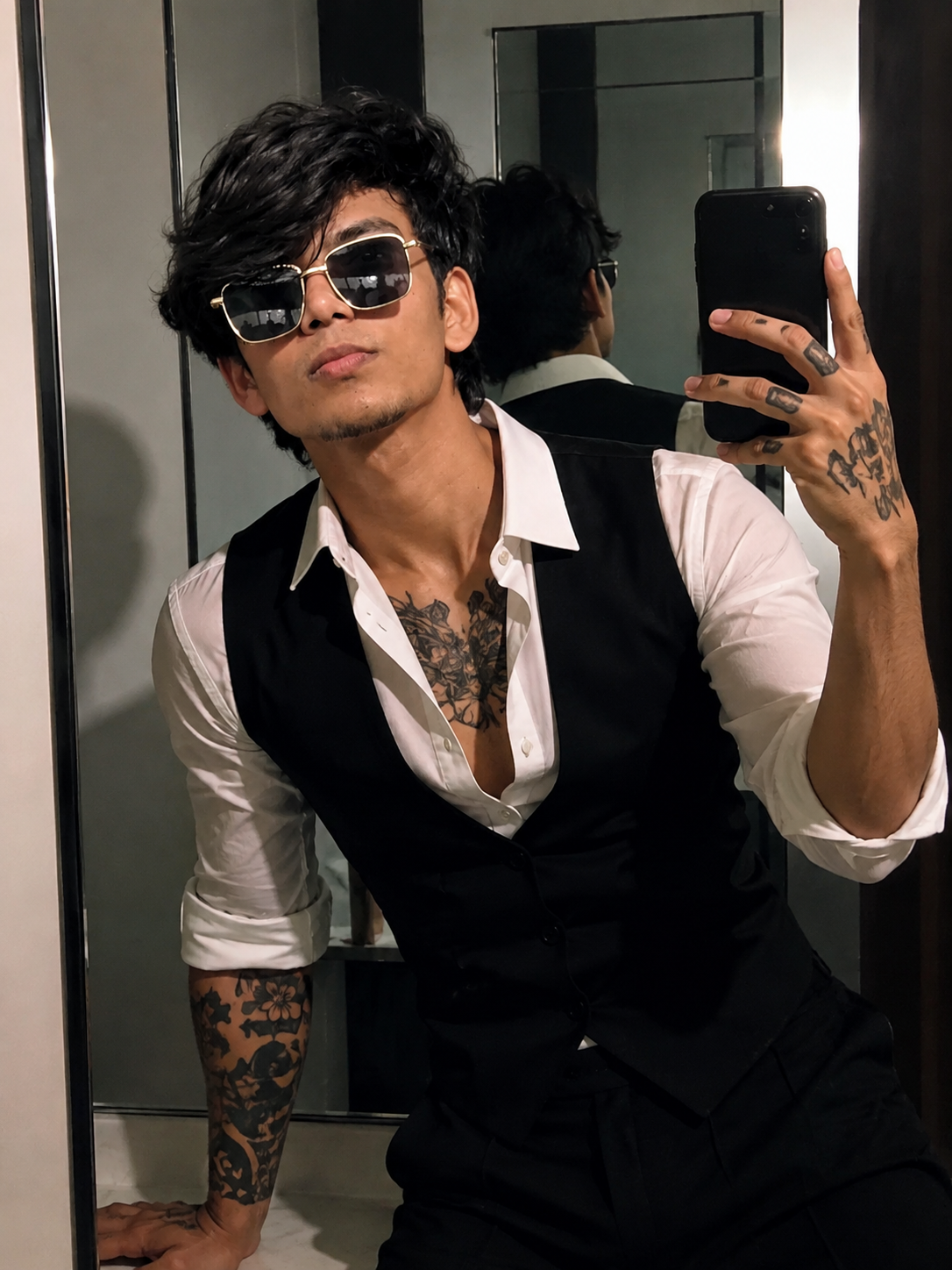 Stylish Mirror Selfie Photography